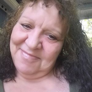 Meet your Posher, Lorna